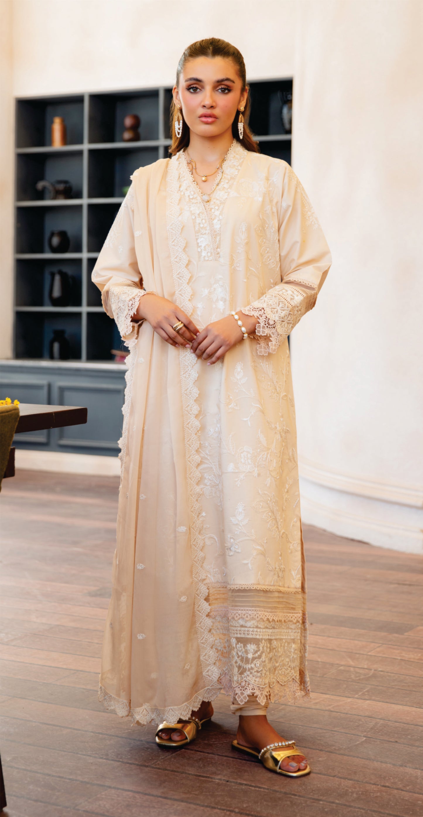 A COMBINATION OF LUXURY LAWN, JALL AND ORGANZA - 3 PC  IVORY SUIT